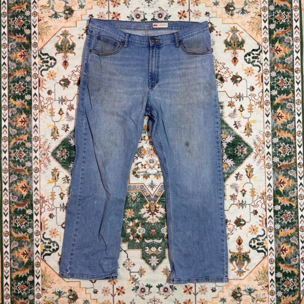 Wrangler Men's Light Wash Bootcut Jeans Comfort Guaranteed Size 36x30 - Picture 1 of 5